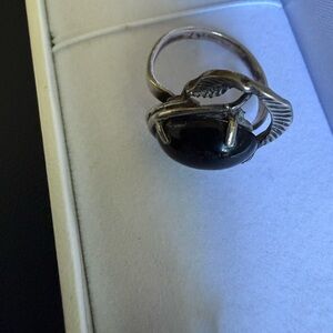 Elegant Silver and Black Women's Ring